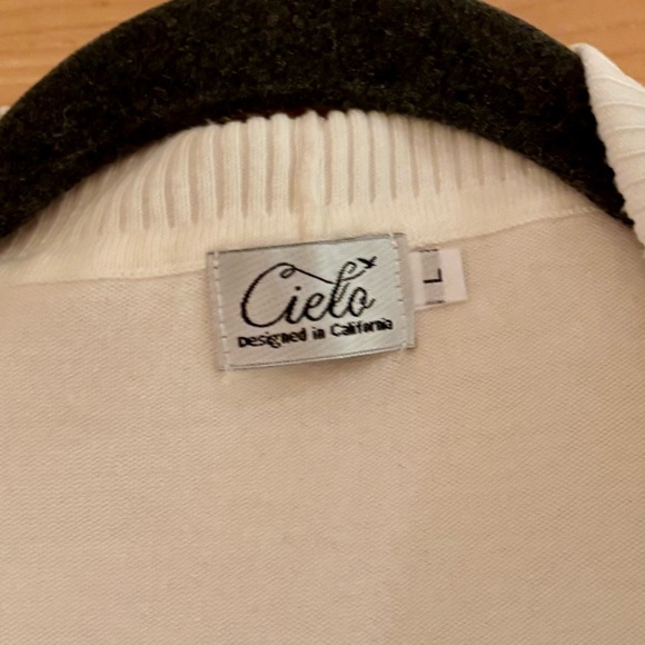 Cielo Cream Ribbed Cardigan - Picture 2 of 3